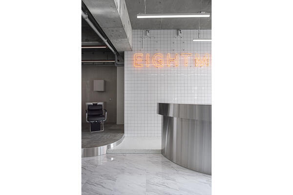 EIGHT MEN 那覇新都心