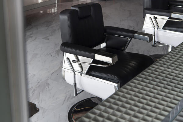 EIGHT MEN 那覇新都心