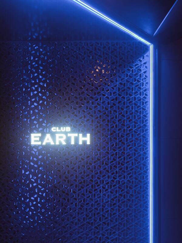 CLUB EARTH