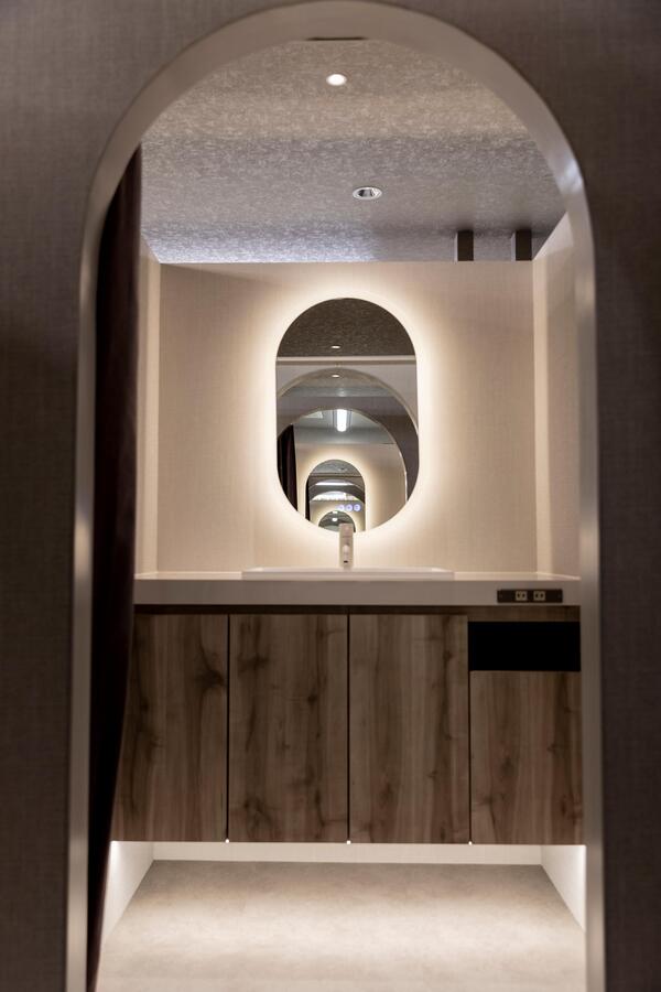 WO CLINIC produce by aile