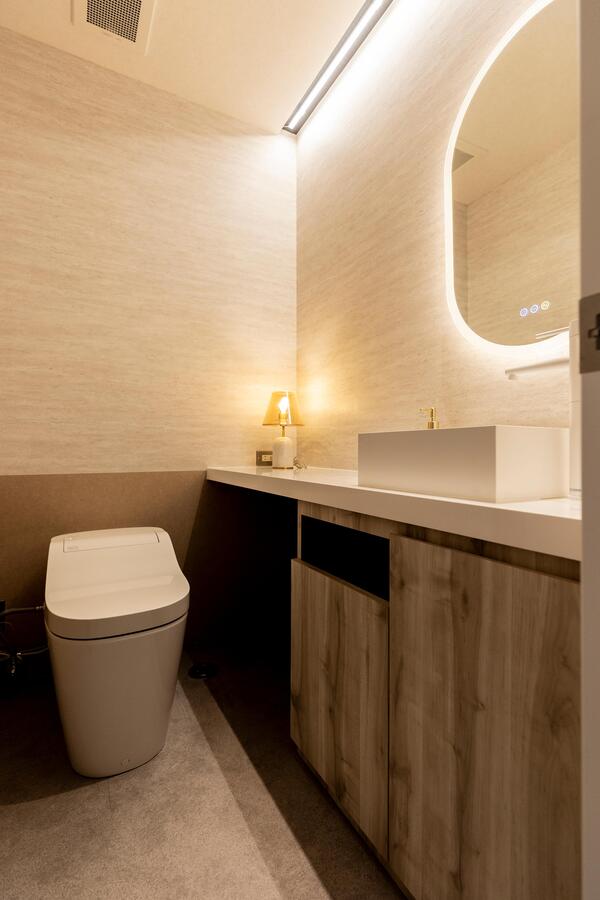 WO CLINIC produce by aile