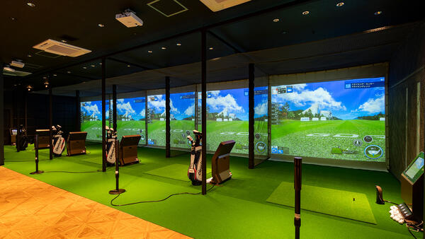 チキンゴルフ横浜店 シミュレーションゴルフの内装・外観画像