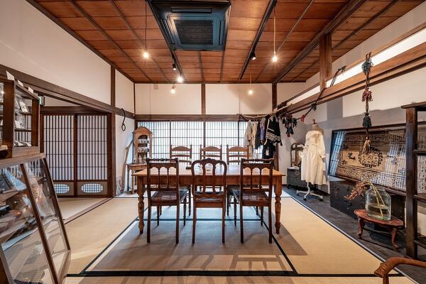 Teas & Tisanes gallery yuen