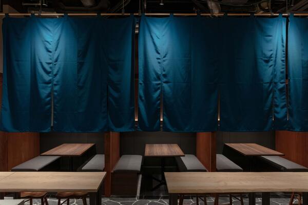 炉端と海鮮　天王寺居酒屋　本店