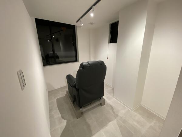 ロレインブロウ　小田原店