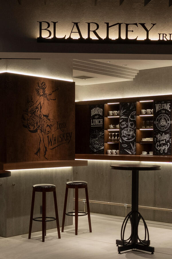 BLARNEY Irish Pub & Cafe