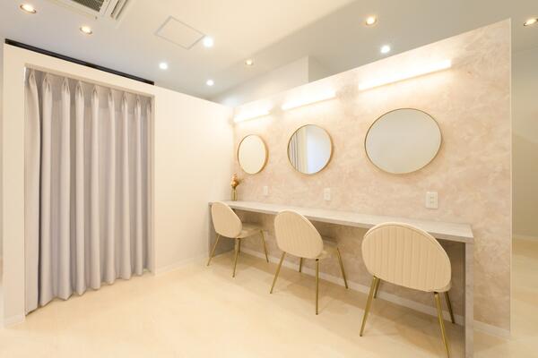 アイラ藤枝店（EYELA）