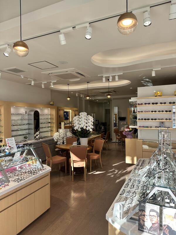 メガネのヒカワ