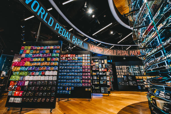 WORLD PEDAL PARK イケシブ店