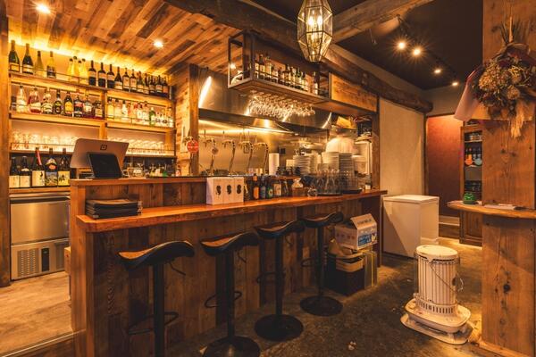 Goldy’s HAKUBA Cafe & Pub