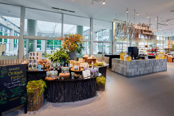 Gunma Flower Park+ 『MINAMO TERRACE』