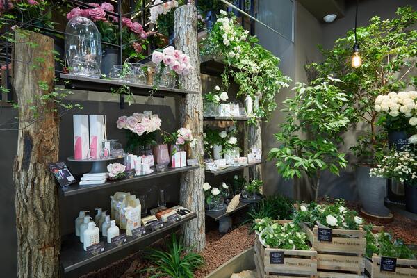 Aoyama Flower Market 南青山本店