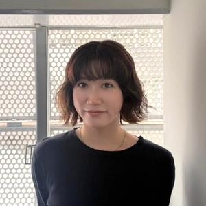 一村　萌
