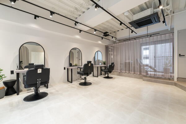 Lau total beauty salon