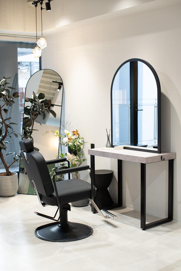 Lau total beauty salon