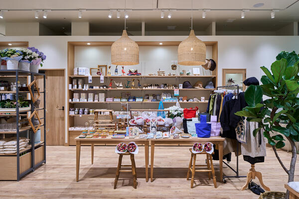 IN NATURAL　モザイクモール港北