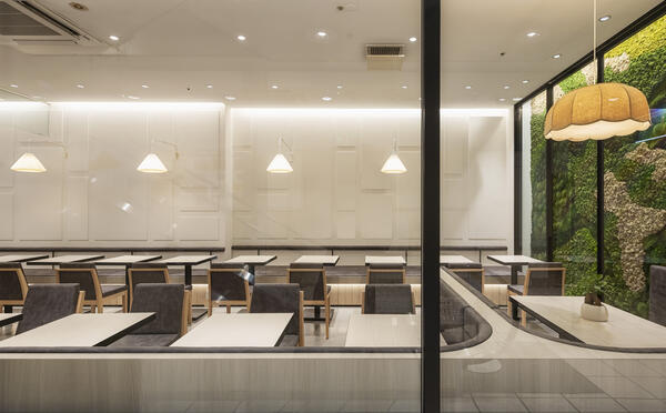 MOS＆CAFE 新小岩店
