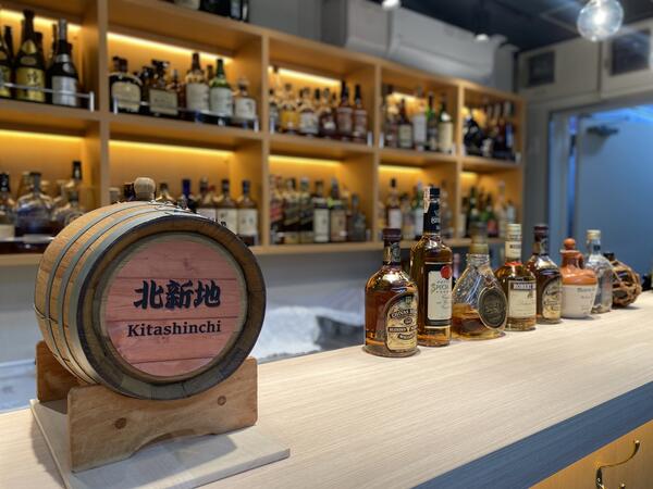 お酒の美術館 南森町駅構内店