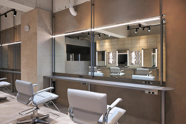men’s salon Gaudi 広島駅前店