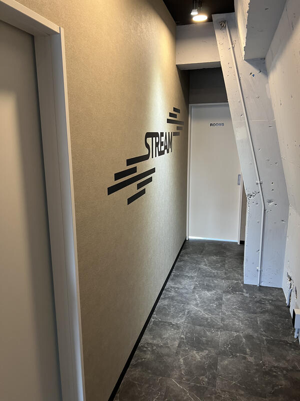 STREAM明大前店