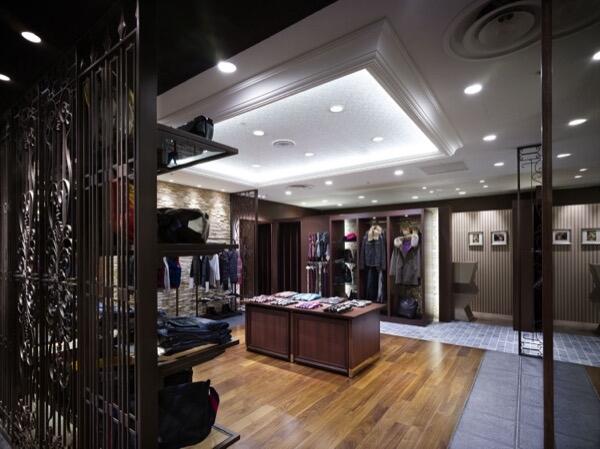 SETTING CRACKS　栄店