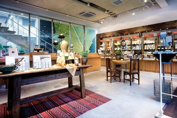 AVEDA アヴェダ南青山店