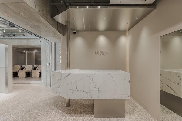 SALOWIN池袋East店4F