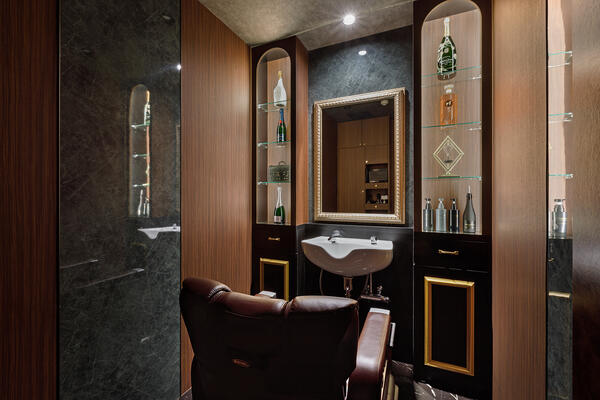 HIRO GINZA BARBER SHOP 栄店