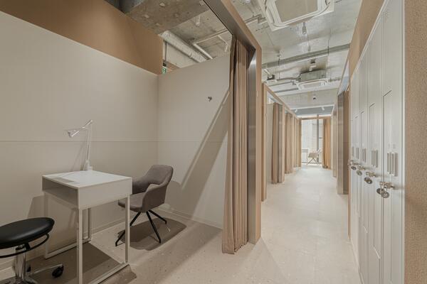 SALON VILLAGE Ginza 1st.