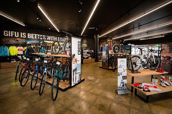TREK Bicycle カラフルタウン岐阜