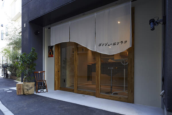 ボンジュールシラコ ワインバーの内装・外観画像