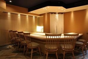 銀座 ますなが 寿司屋の内装・外観画像