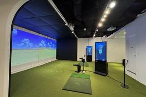 Y’s GOLF LAB インドアゴルフ練習場の内装・外観画像
