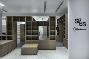  SPBS TORANOMON 書店の内装・外観画像