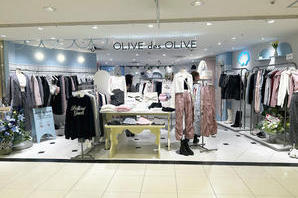OLIVE des OLIVE 横浜ジョイナス店 アパレルの内装・外観画像