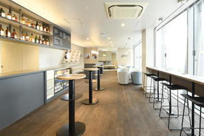 PloomShop東京駅グランルーフ店 カフェ・喫煙所・ショップの内装・外観画像