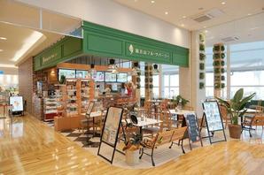 観音山フルーツパーラー泉南イオン店 カフェ・パン屋・ケーキ屋の内装・外観画像