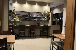 タワツイヤン ワインバーの内装・外観画像