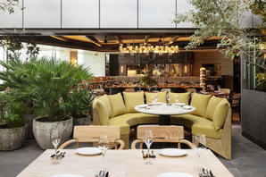 The Public Place レストラン・ダイニングバーの内装・外観画像