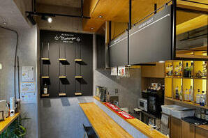 酒の美濃屋　看板ディスプレイ工事 酒専門店の内装・外観画像