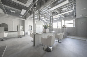 Reuna tsukaguchi 美容室・理容室・ヘアサロンの内装・外観画像