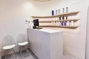 newi京都四条烏丸店 美容室の内装・外観画像