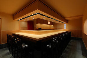 鮨結う翼 寿司屋の内装・外観画像