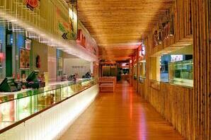 Food Louver フードコートの内装・外観画像