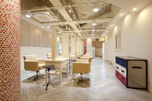 美容室　LY 美容室・理容室・ヘアサロンの内装・外観画像