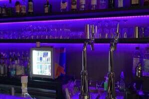 The amazing bar barの内装・外観画像