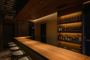 SEAFOOD GYOZA BAR 豆早点 GINZA 中華ダイニングバーの内装・外観画像