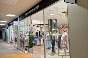 NICE CLAUP/OLIVE des OLIVE 北陸小矢部店 物販の内装・外観画像