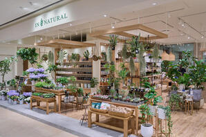 IN NATURAL　モザイクモール港北 アパレルの内装・外観画像