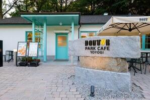 ドトールパークカフェYOYOGI店 カフェ・パン屋・ケーキ屋の内装・外観画像